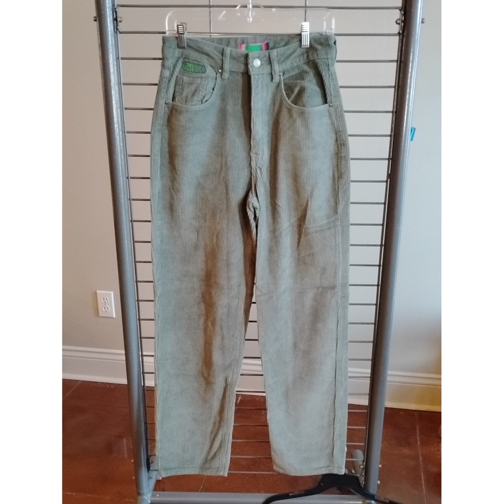 Empyre‎ Sage Green Corduroy High Waisted Straight Leg Skate Pants Womens Size 4